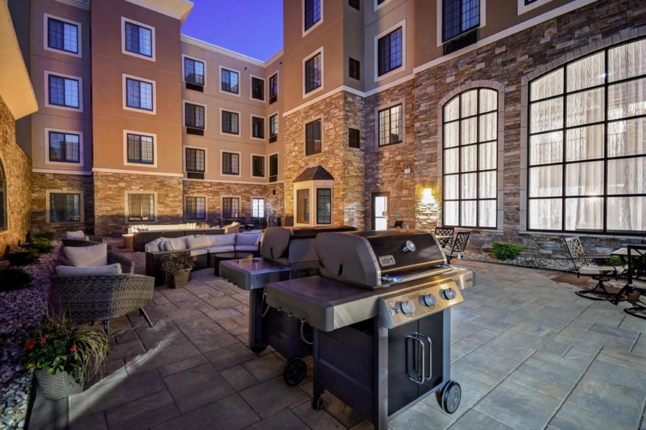 Staybridge Suites - Southgate - Detroit Area By Ihg Bagian luar foto