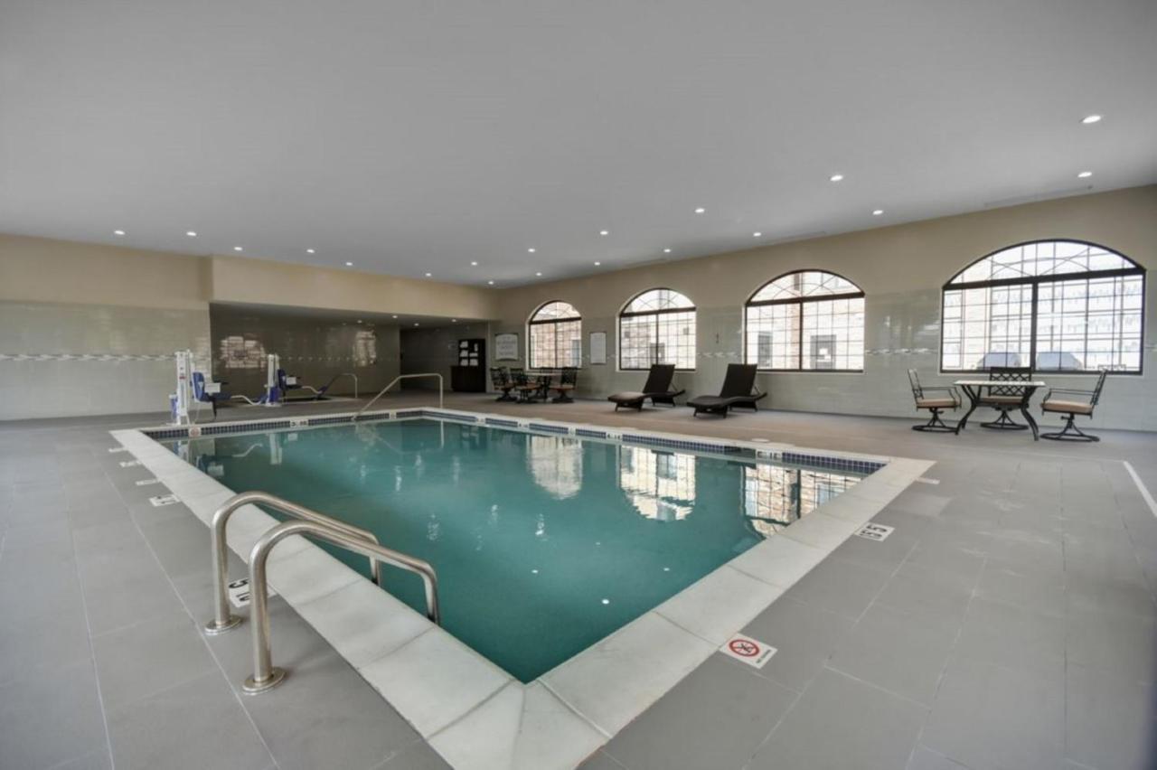 Staybridge Suites - Southgate - Detroit Area By Ihg Bagian luar foto